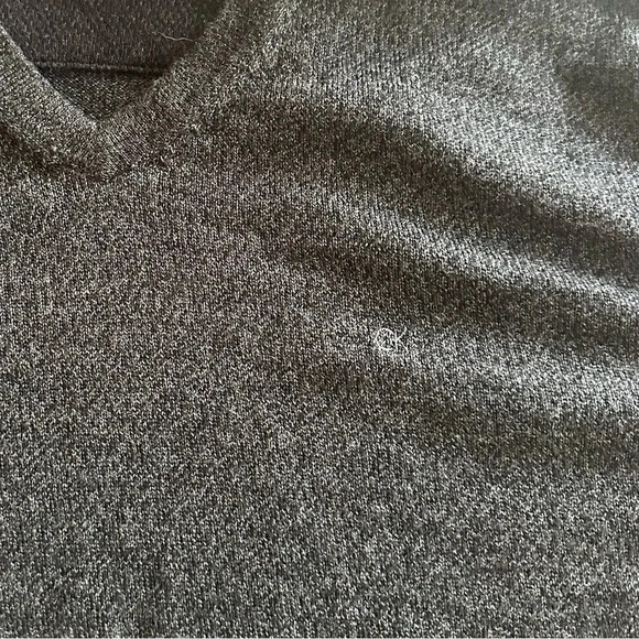 Calvin Klein Italian Merino V Neck Pullover Crewneck Sweater Sweatshirt Medium - Picture 2 of 7